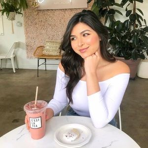 Off the shoulder long sleeve